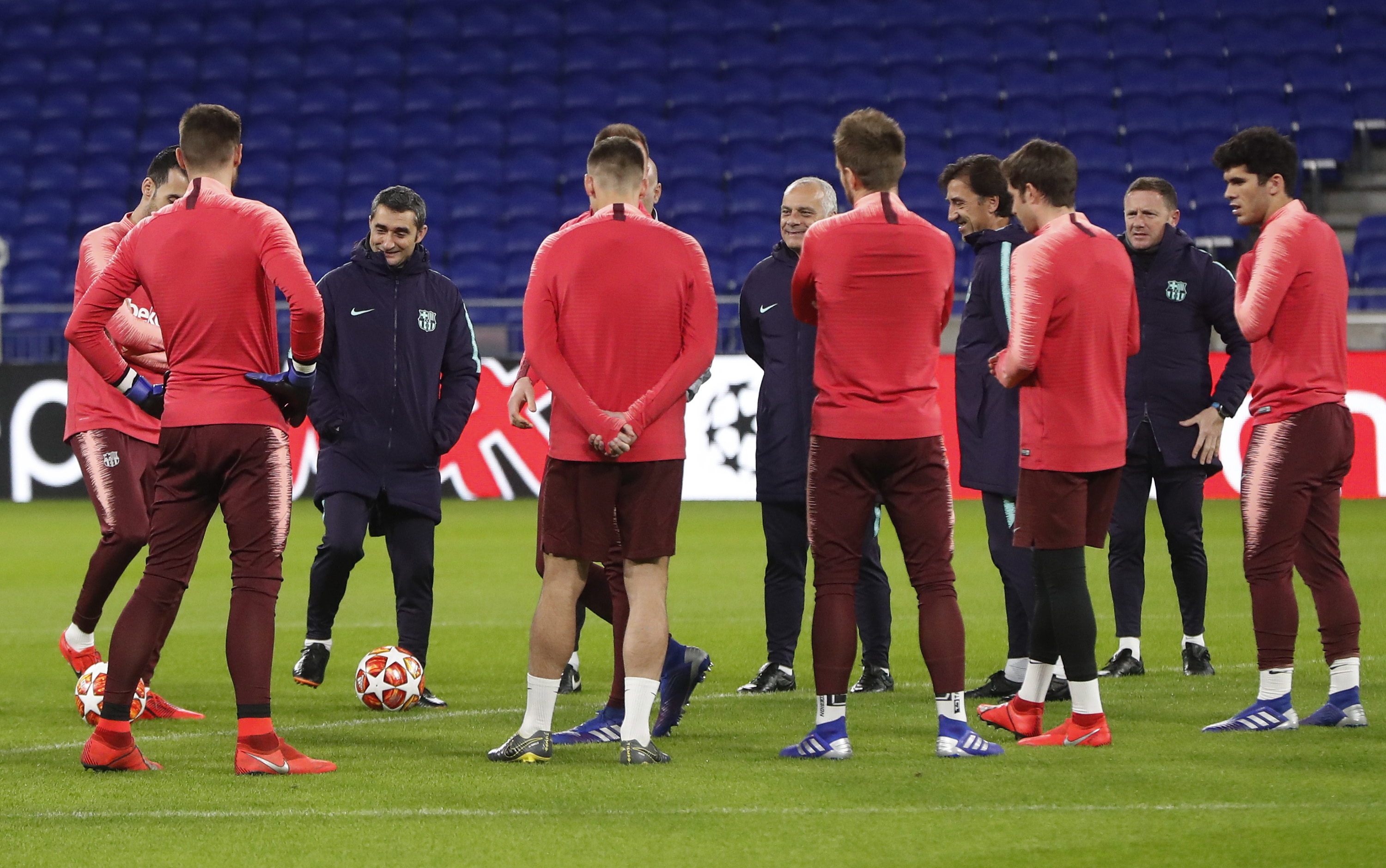 开云体育-广州队围绕欧超杯止住颓势托特纳姆刷新队史纪录备战欧冠，媒体一致点评：莎拉波娃赛事官方发布出色防守新规-开云体育